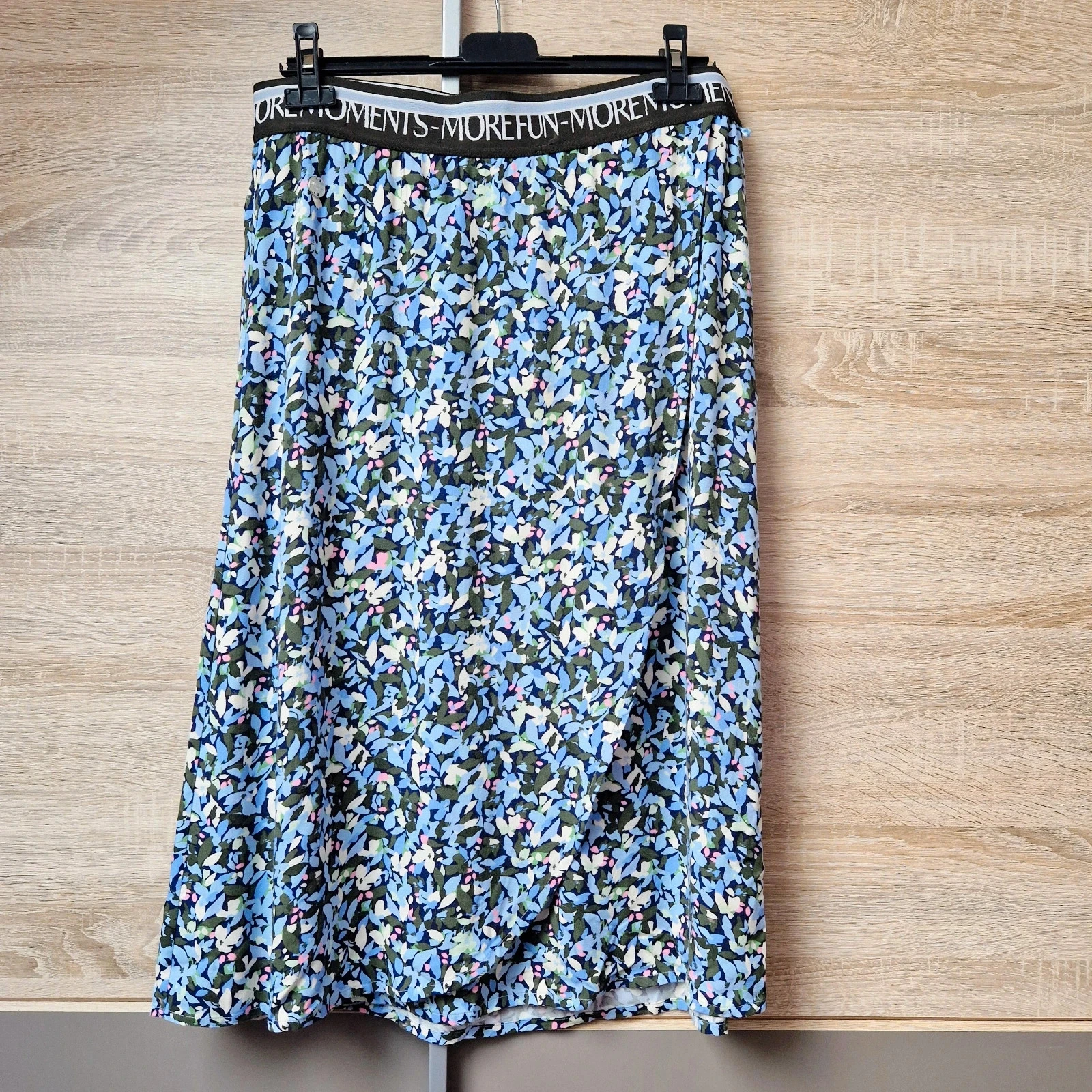 Jupe style portefeuille